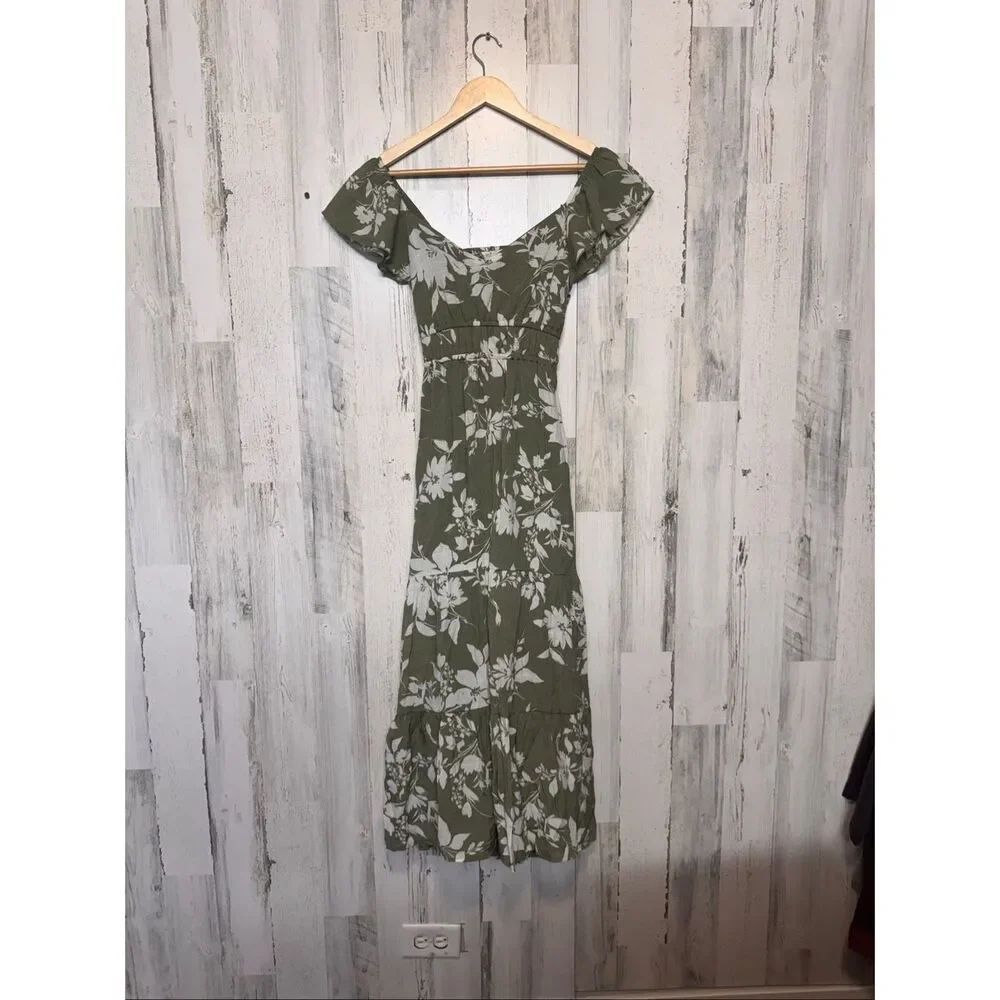 Just Found Olive Green Floral Maxi Dress Womens Size Small S Cutout Smocked Tier
